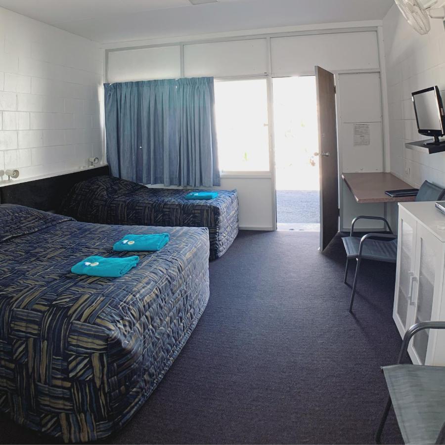 Tropical City Motor Inn エア エクステリア 写真